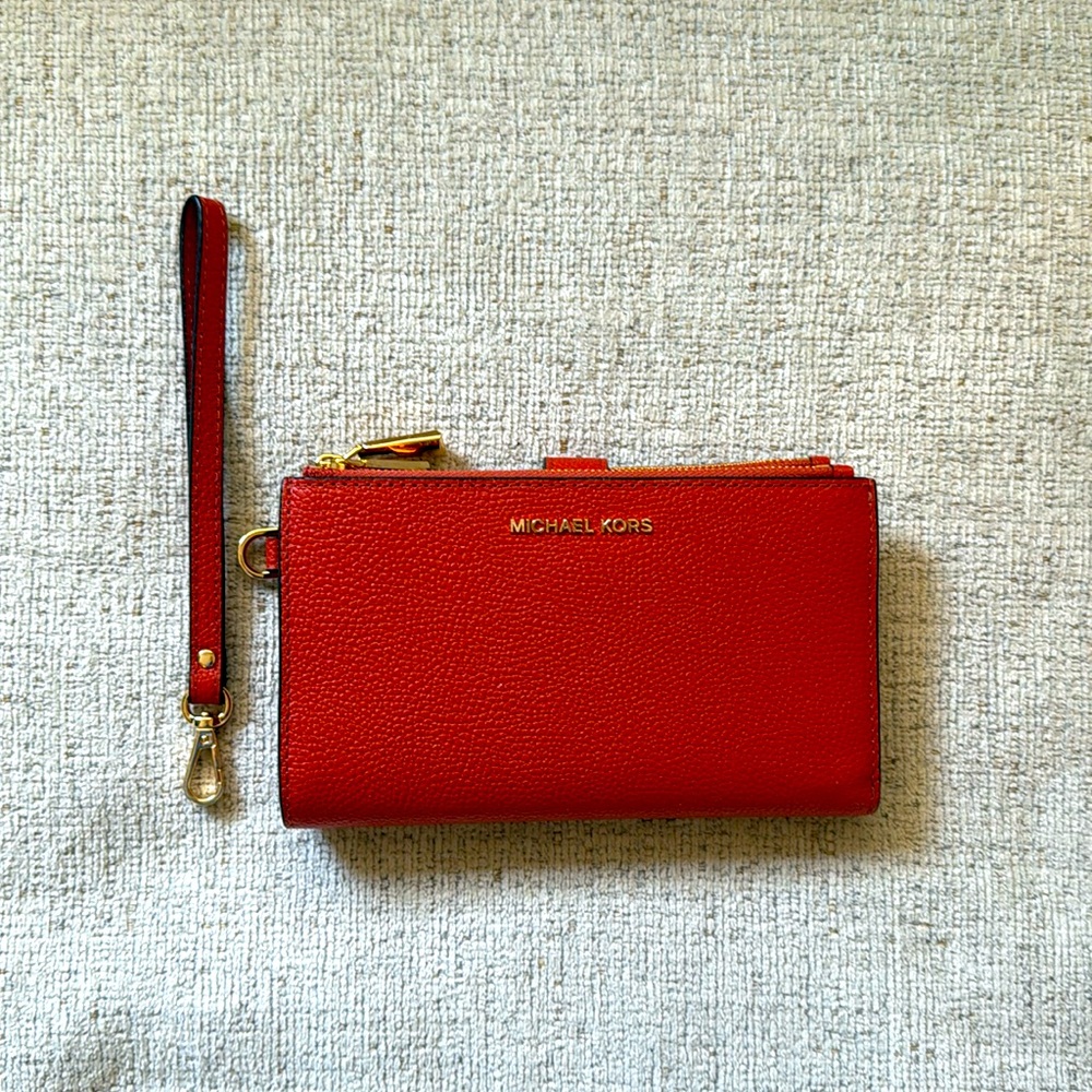 Women’s Michael Kors Wristlet. Never used.